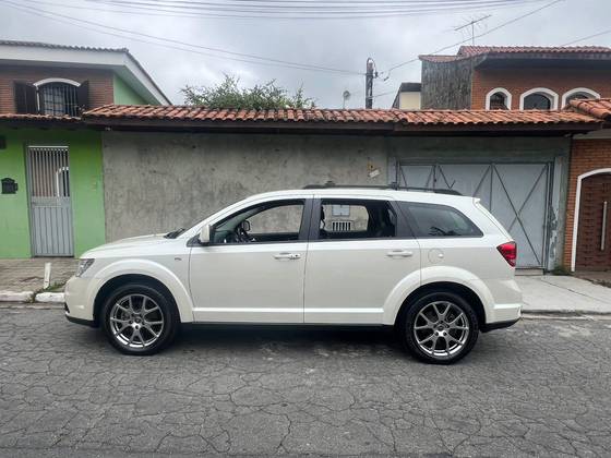 FIAT FREEMONT 2.4 PRECISION 16V GASOLINA 4P AUTOMÁTICO